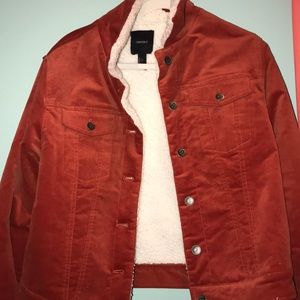 Trucker Jacket Teddy Jacket on the inside